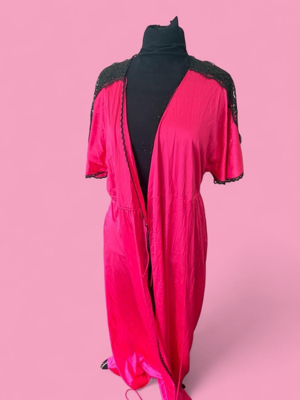 Vintage Women's Fuchsia Lace-Trim Long Robe - Unbranded